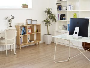 Luxury Vinyl vs Hardwood Flooring