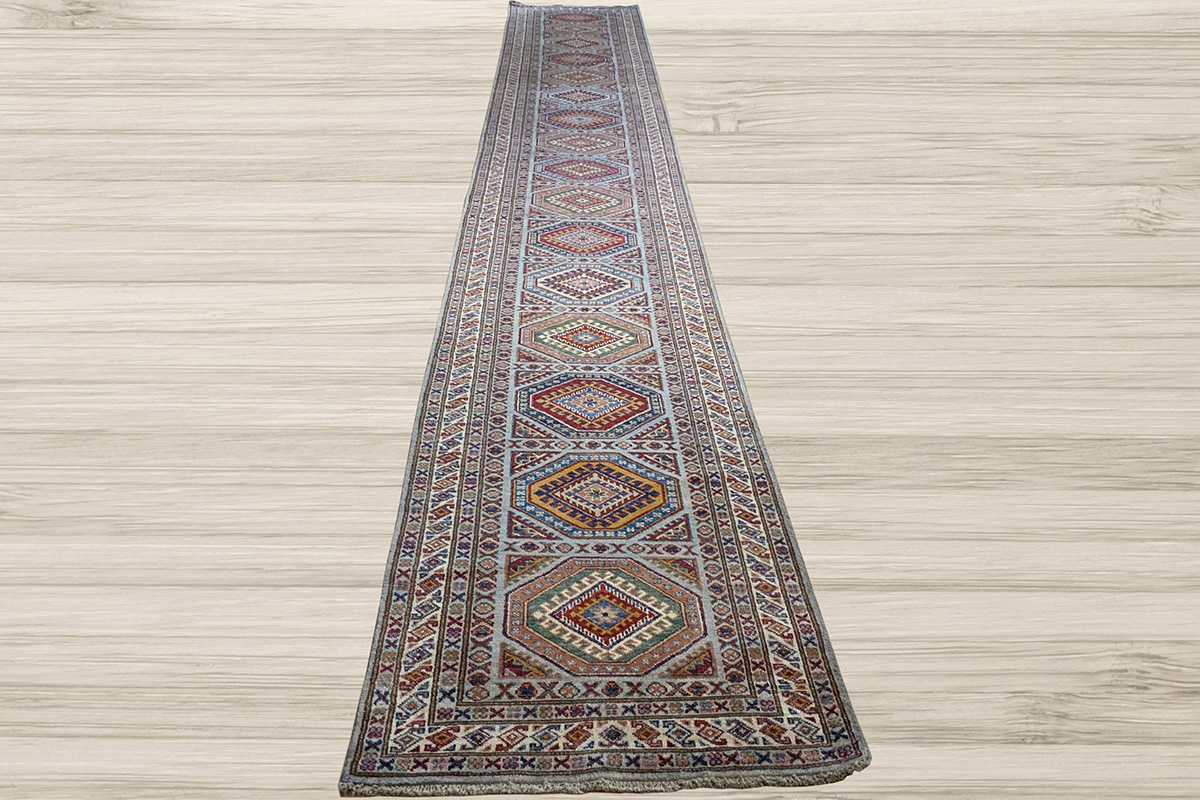 Read more about the article Enhance Your Hallway With A Long Runner Rug